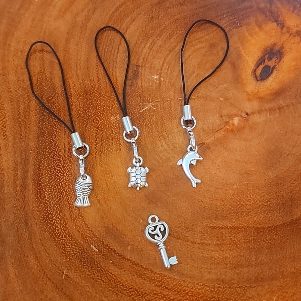 CELLPHONE ACCESSORIES/ NWOT